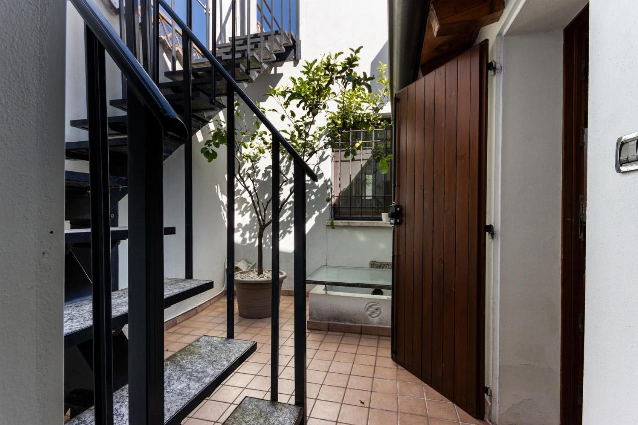 La Terrazza Apartment - Smart Holiday Mântua Exterior foto